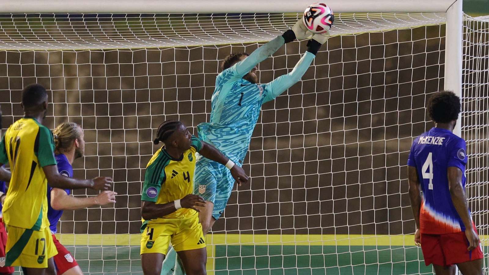 紐卡斯爾聯 紐卡斯爾聯