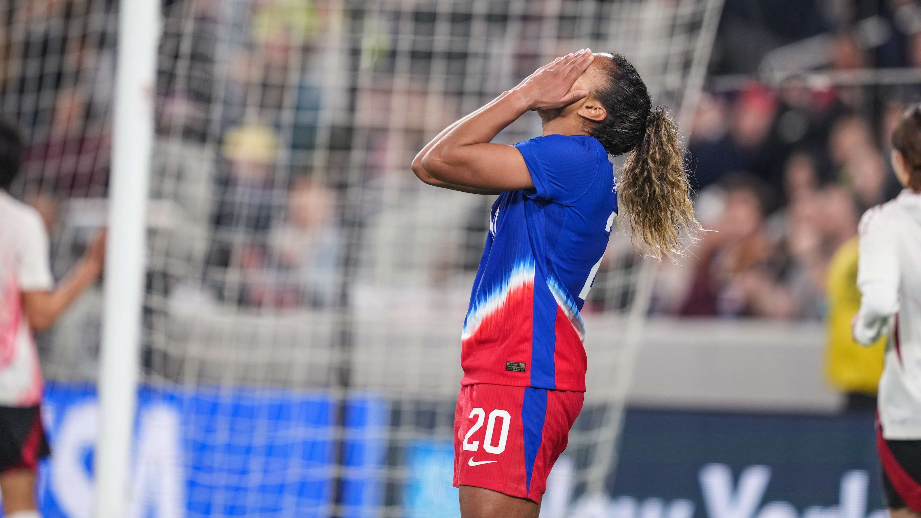 台上拼搏的 台上拼搏的